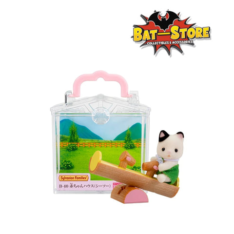 Sylvanian Families Baby House Seesaw B-40 (Bebé Gato Tuxedo Sube y baja Transportadora)